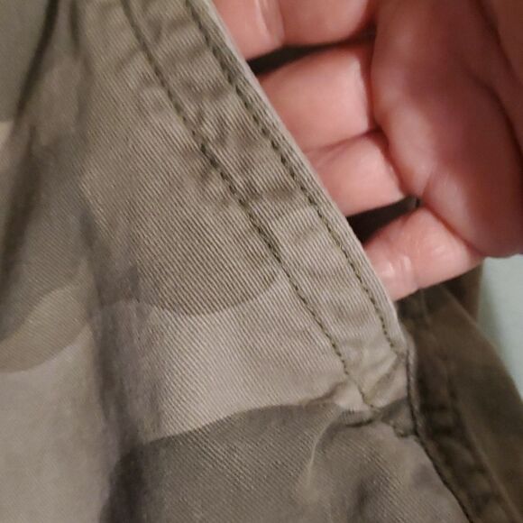 Urban Pipeline Camo Cargo Shorts Size 40 - Picture 6 of 8